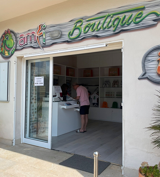 Camping Amfora - Services et commerces - Boutique et point info