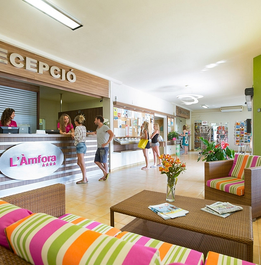 Camping Amfora - Diensten en winkels - Receptie en informatiepunt