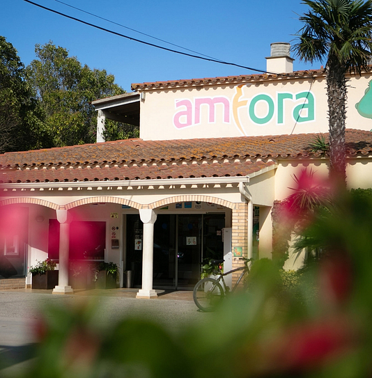 Amfora campsite - Services and shops - Campsite entrance and reception