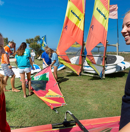 Camping Amfora - Actividades y animaciones - Cursillo de windsurf