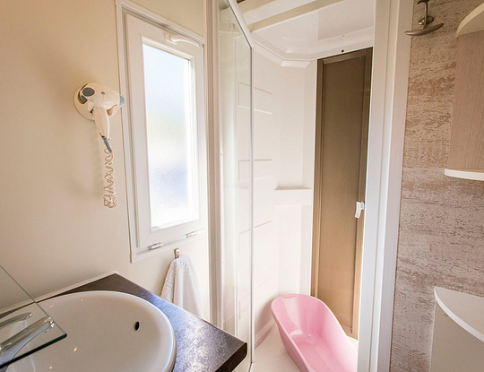 Camping Californie Plage - Accommodation - Cap\'tain Sparrow Premium mobile home - Bathroom