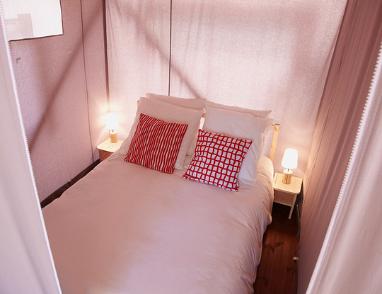 Camping Les 2 Etangs - Cabane Lodge 4p - Chambre avec lit double