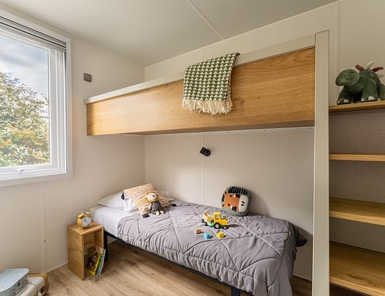 Campingplatz Californie Plage -- Mietunterkünfte - Mobilheim Curacao Prestige - Zimmer mit zwei Einzelbetten
