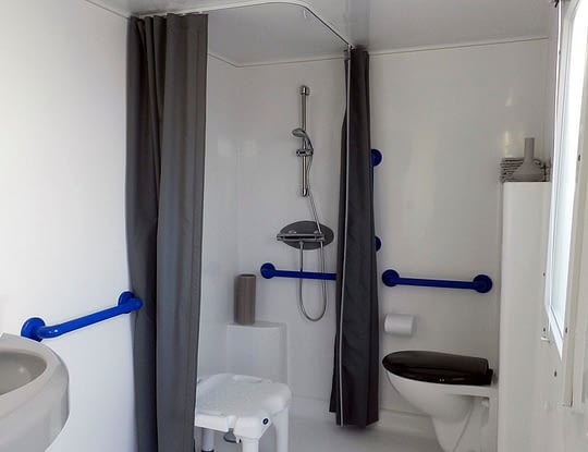 Campingplatz Californie Plage -- Mietunterkünfte - Mobilheim PEM - Großes Badezimmer