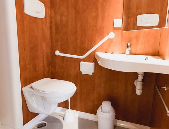 Camping Zelaia - MH Confort PMR 4 personnes - Grande salle de bain