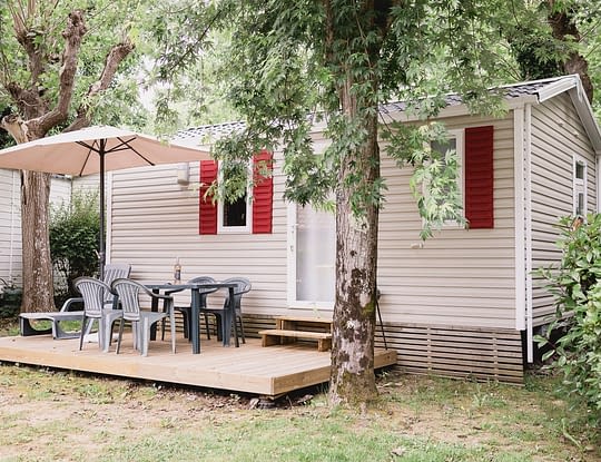 Camping Zelaia - Mobil-home confort 4 personnes - Vue ext&eacute;rieure