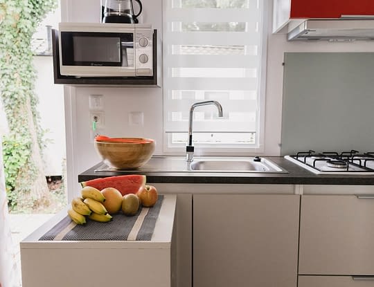 Camping Zelaia - Mobil-home confort 4 personnes - Plan de travail de la cuisine