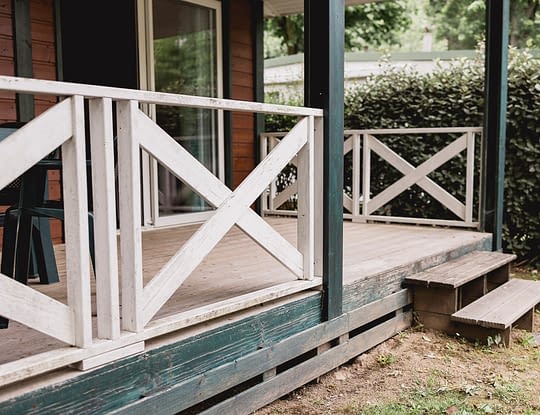 Camping Zelaia - Cottage D&eacute;tente 4 personnes - Acc&egrave;s &agrave; la terrasse