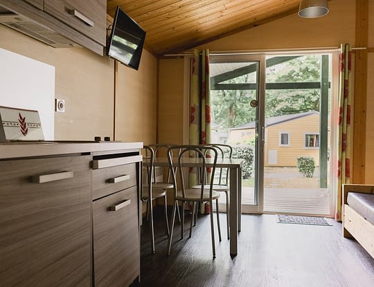 Camping Zelaia - Cottage D&eacute;tente 4 personnes - Salon