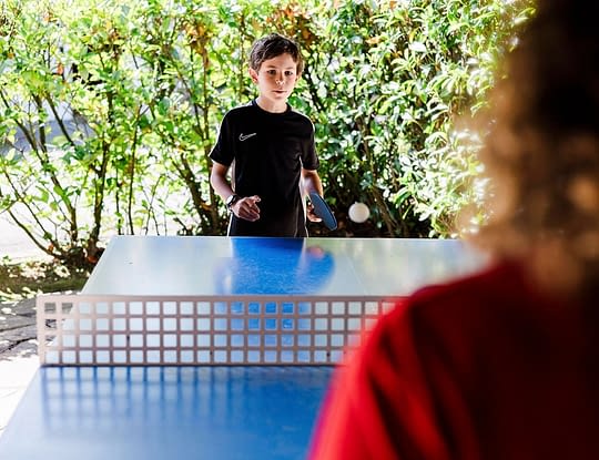 Camping Zelaia - Club enfants - Partie de tennis de ping-pong