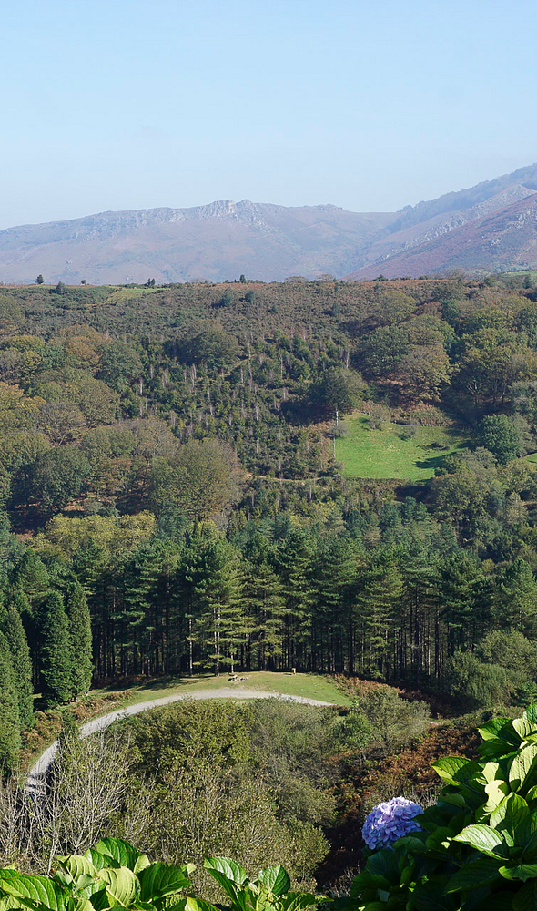 Camping Zelaia - Vue de Ibardin dans le Pays Basque