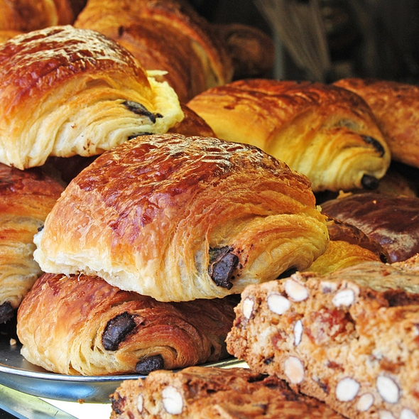 Camping Zelaia - Viennoiserie à la boulangerie du camping