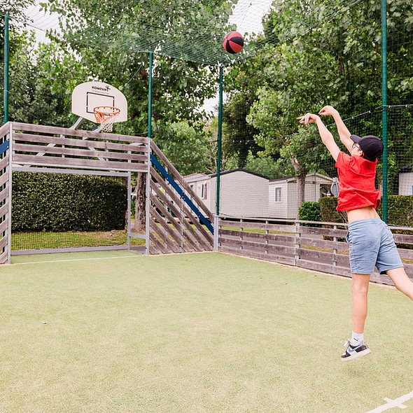 Camping Zelaia - Activités et animations - Basketball