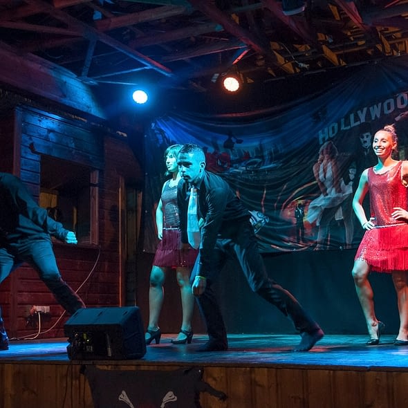 Campingplatz Californie Plage - Aktivitäten und Animationen - 20er-Jahre-Show mit einer Tanzgruppe
