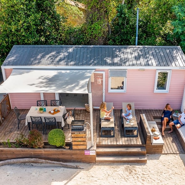Camping Californie Plage - Hébergements - Mobil-home Caïcos Premium - Vue aérienne de l\'hébergement