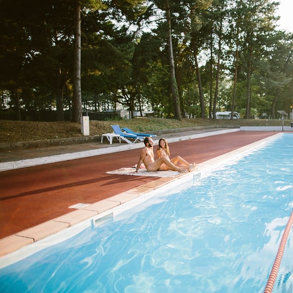 Camping Héliomonde - Piscine du camping naturiste