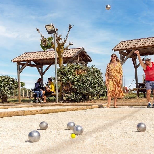 Camping Californie Plage - Les activit&eacute;s et animations - P&eacute;tanque