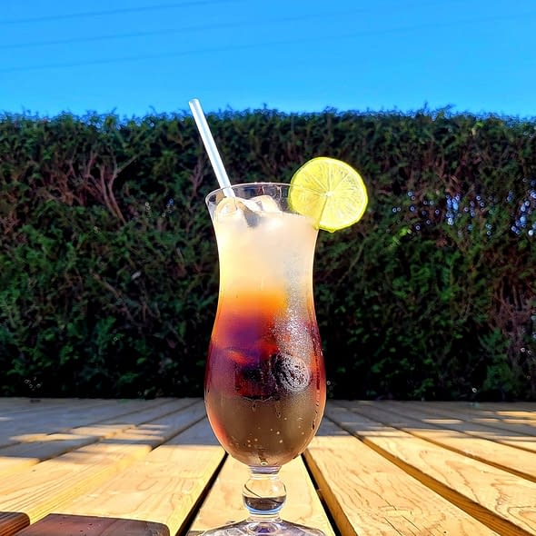 Camping Zelaia - The restaurant - Cocktail at the edge of pool