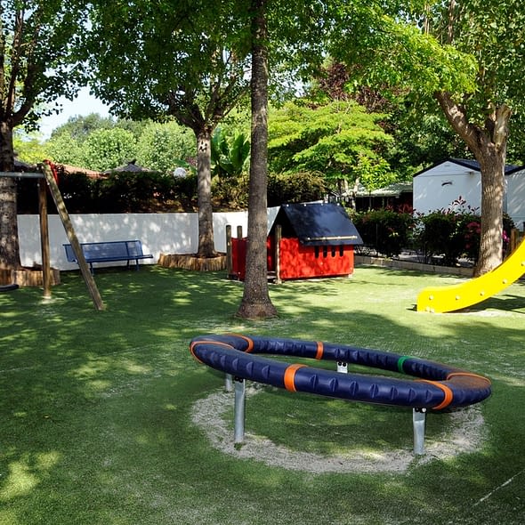 Camping Zelaia - Aire de jeux avec toboggan