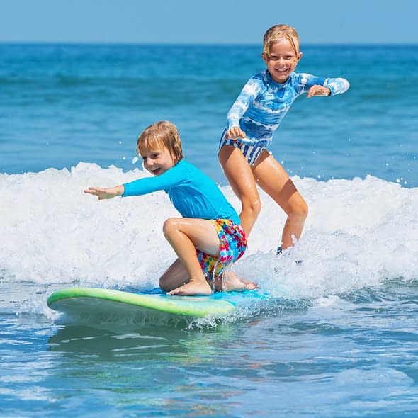 Camping Zelaia - Surf avec les enfants