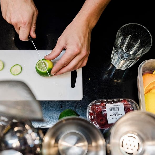 Camping Zelaia - Restauration - Pr&eacute;paration de cocktails