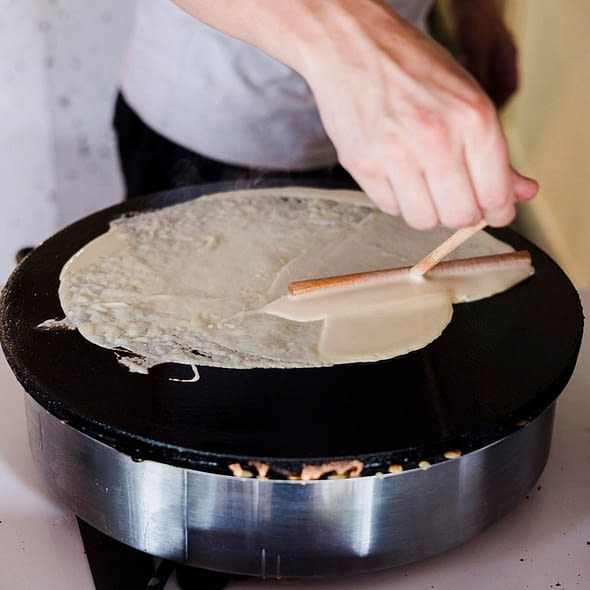 Camping Zelaia - Restauration - Pr&eacute;paration de cr&ecirc;pes