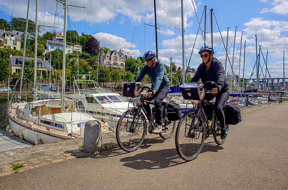 Cycling in the Morlaix port © Aurélie Stapf
