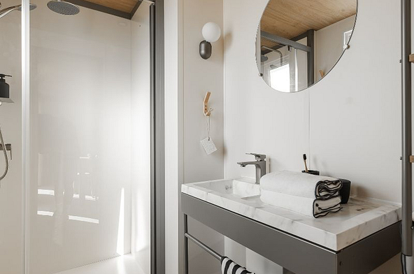 Salle de bain - Lodge Ô - Grand Large - 3 ch - 2 SDB - 6 pers - Domaine de Mesqueau