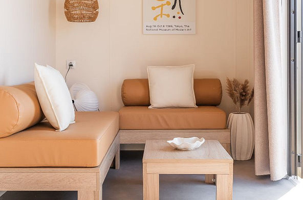 Coin salon du Lodge Ô côté salon au Domaine de Mesqueau en Bretagne