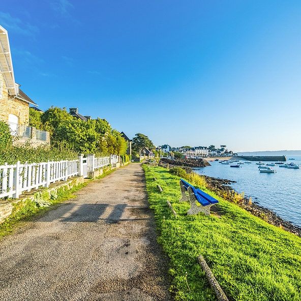 Carantec Venelle de la douane alley © Thibault Poriel SB