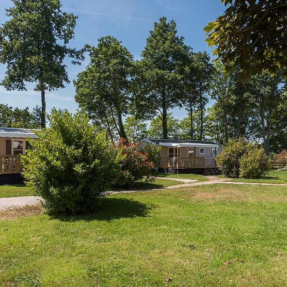 several mobile homes on the Domaine de Mesqueau