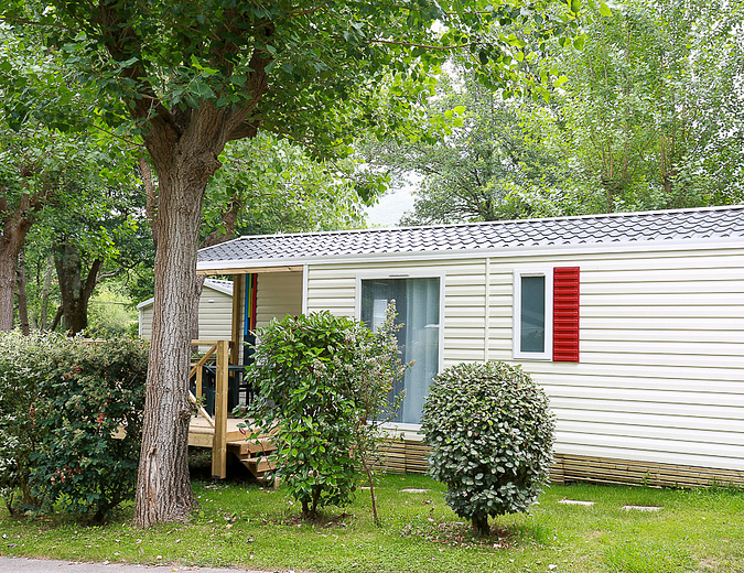 Camping Zelaia - Superior Mobile Home for 4 People - Terrace and Tree-Lined Exterior